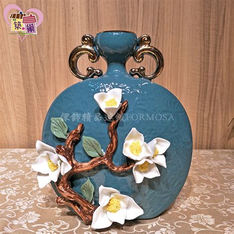 巢窠 藍色花瓶